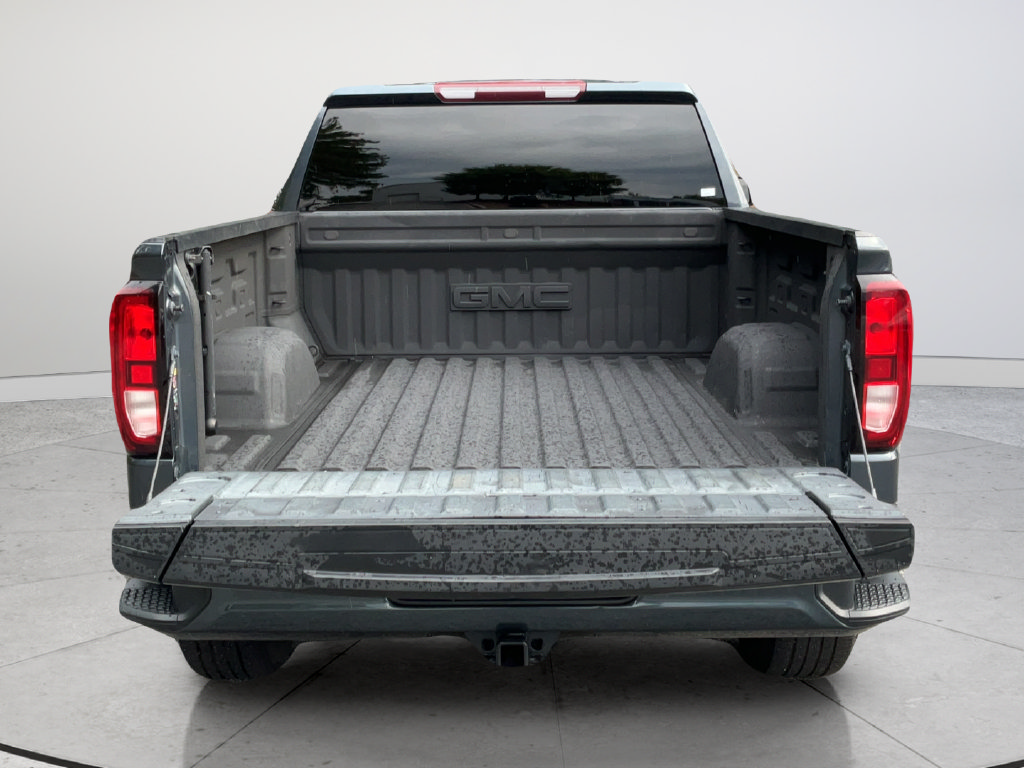 Used 2022 GMC Sierra 1500 Elevation RWD image 18