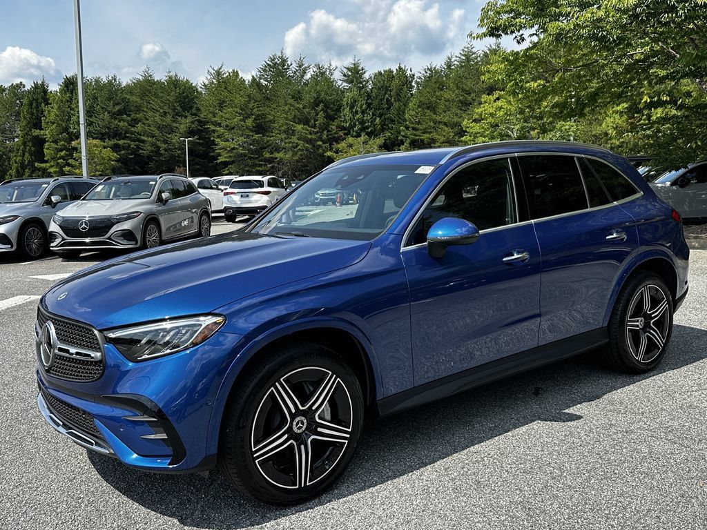 Certified 2025 Mercedes-Benz GLC 300 4MATIC w/ AMG Line image 4