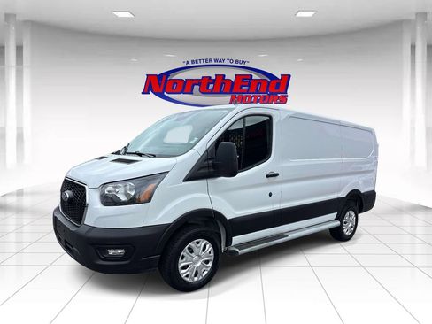 Used 2025 Ford Transit 250 Low Roof w/ Exterior Upgrade Package RWD image 7
