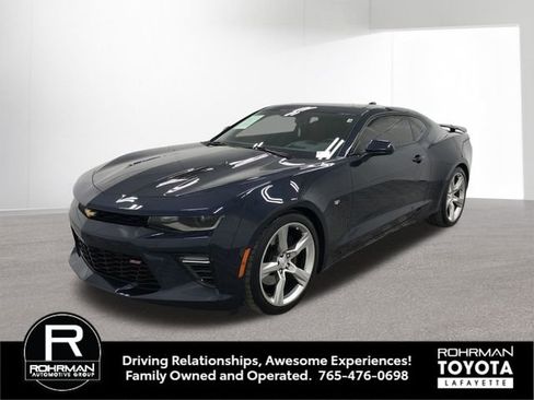 Used 2016 Chevrolet Camaro SS image 2