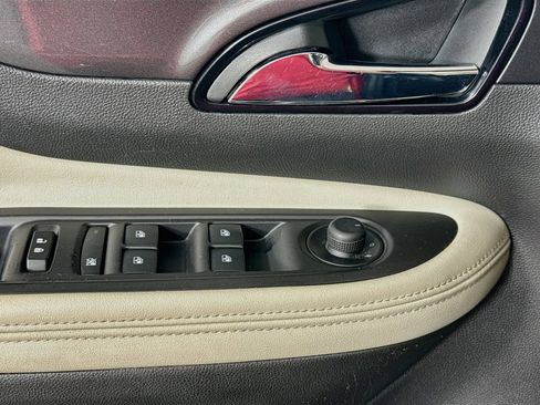 Used 2019 Buick Encore Preferred FWD image 21