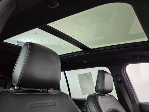 Used 2023 Jeep Grand Cherokee L Overland image 41