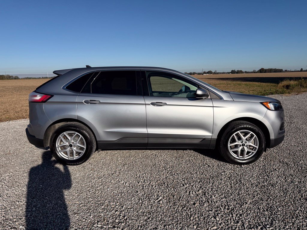 Used 2023 Ford Edge SEL AWD/4WD image 14