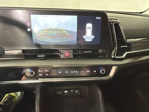 Used 2024 Kia Sportage EX AWD/4WD image 24