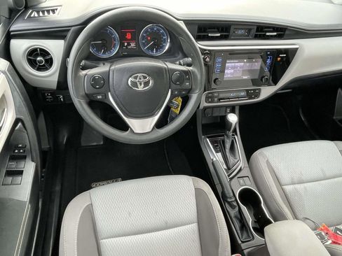 Used 2017 Toyota Corolla LE FWD image 6