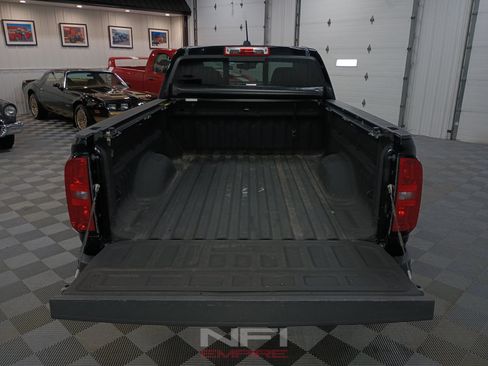 Used 2017 Chevrolet Colorado LT w/ LT Convenience Package AWD/4WD image 54