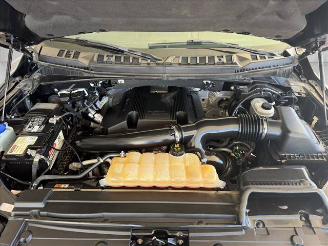 Used 2018 Ford F150 Lariat w/ Equipment Group 502A Luxury AWD/4WD image 22