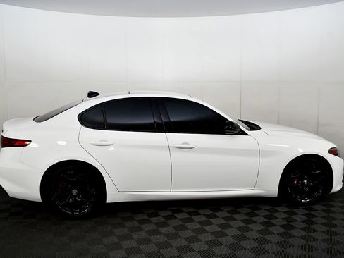 Used 2020 Alfa Romeo Giulia AWD w/ Quick Order Package 22J Sport image 6