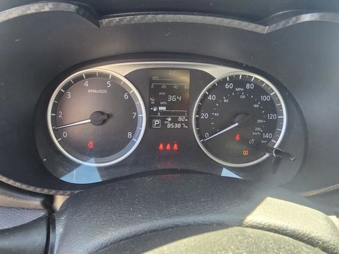 Used 2023 Nissan Versa S w/ Trunk Package image 18