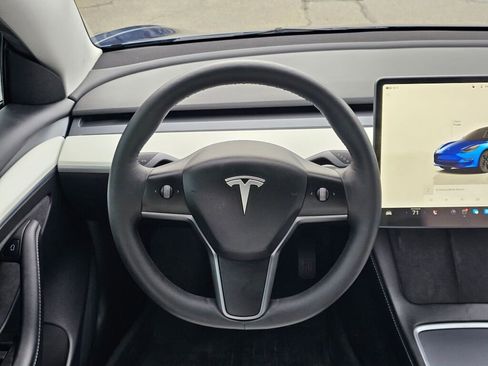 Used 2022 Tesla Model 3 Long Range image 16