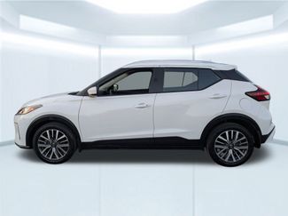 Used 2023 Nissan Kicks SV video 2