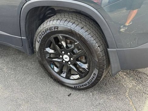 Used 2019 Chevrolet Traverse LT w/ LPO, Floor Liner Package AWD/4WD image 10