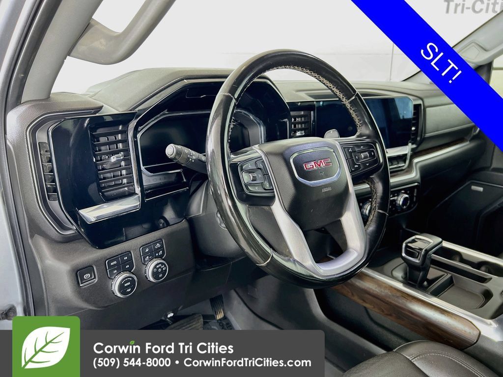 Used 2023 GMC Sierra 1500 SLT w/ SLT Convenience Package AWD/4WD image 3