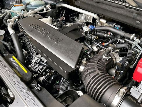 Used 2024 Nissan Rogue S image 29