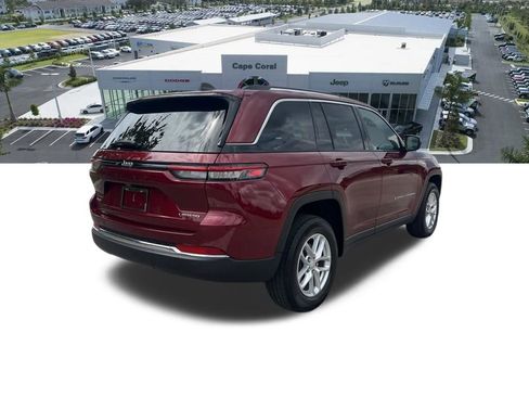 Certified 2024 Jeep Grand Cherokee Laredo X AWD/4WD image 19