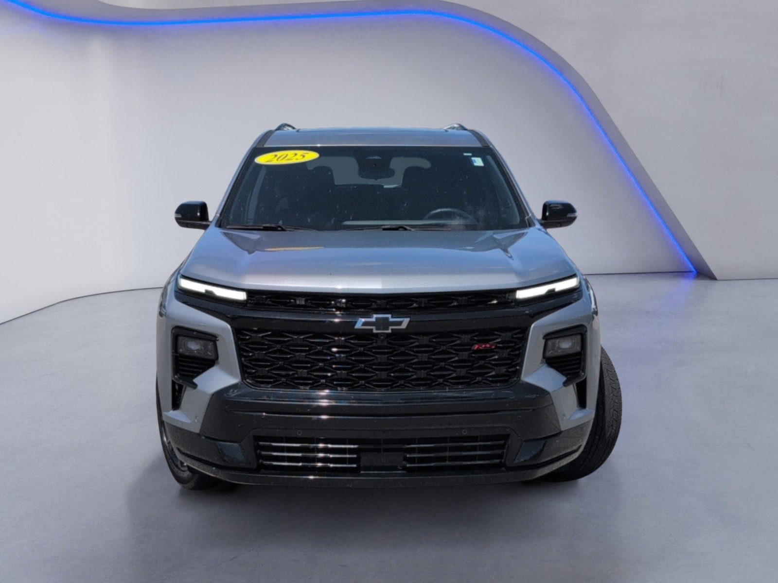 Used 2025 Chevrolet Traverse RS w/ LPO, Floor Liner Package FWD image 12