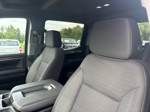 Used 2023 Chevrolet Silverado 1500 LT AWD/4WD image 9