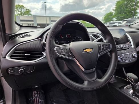 Used 2024 Chevrolet Malibu LT FWD image 11