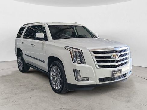 Used 2017 Cadillac Escalade Premium Luxury image 7