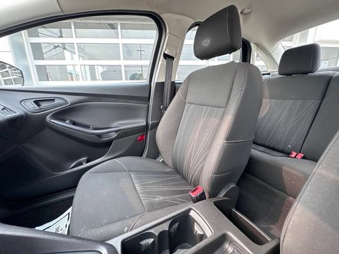 Used 2016 Ford Focus S FWD image 18