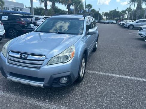 Used 2014 Subaru Outback 2.5i Limited AWD/4WD image 4