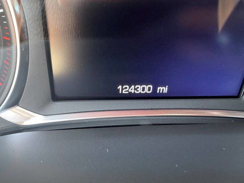 Used 2020 GMC Acadia SLE w/ Driver Convenience Package FWD image 17