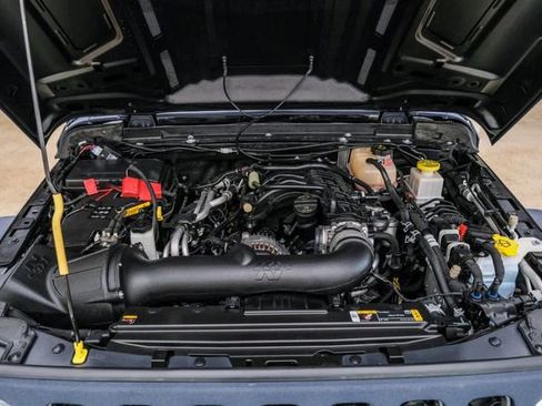 Used 2022 Jeep Gladiator Rubicon w/ Cold Weather Group image 89