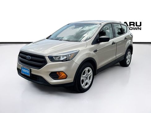 Used 2018 Ford Escape S FWD image 3