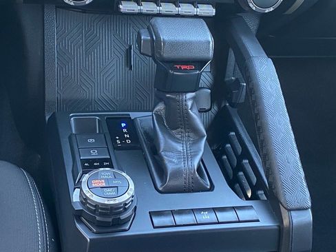 Used 2024 Toyota Tacoma TRD Off-Road image 14