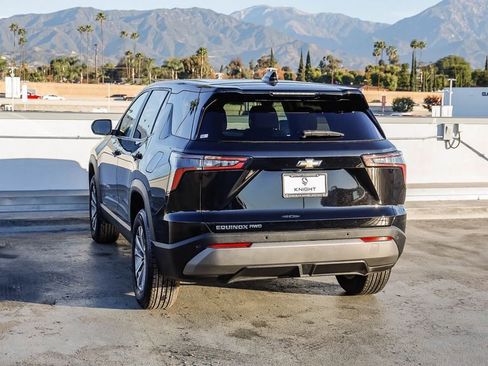 Used 2025 Chevrolet Equinox LT image 7