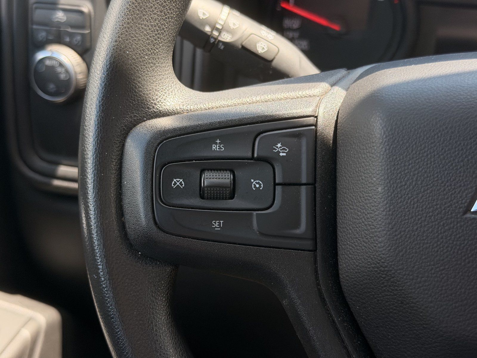 Used 2025 Chevrolet Silverado 1500 W/T RWD image 19