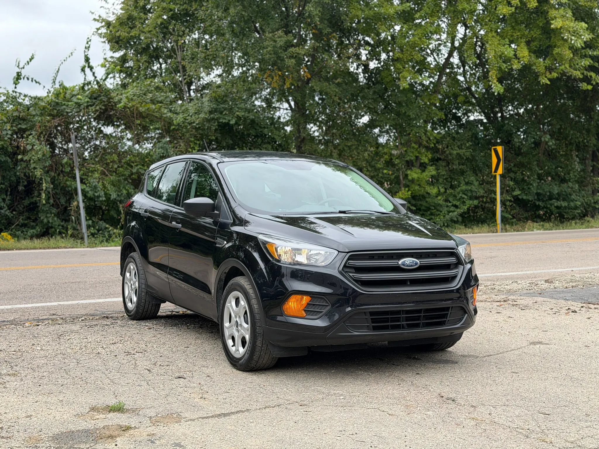 Used 2019 Ford Escape S FWD image 9