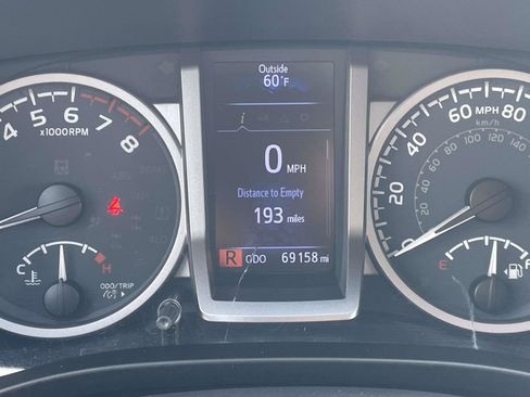 Used 2020 Toyota Tacoma SR5 image 35