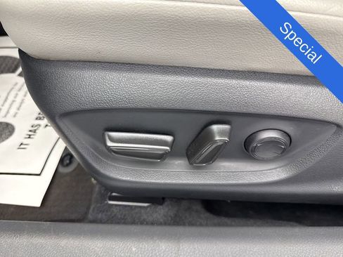 Used 2023 Toyota Camry SE w/ Convenience Package FWD image 18