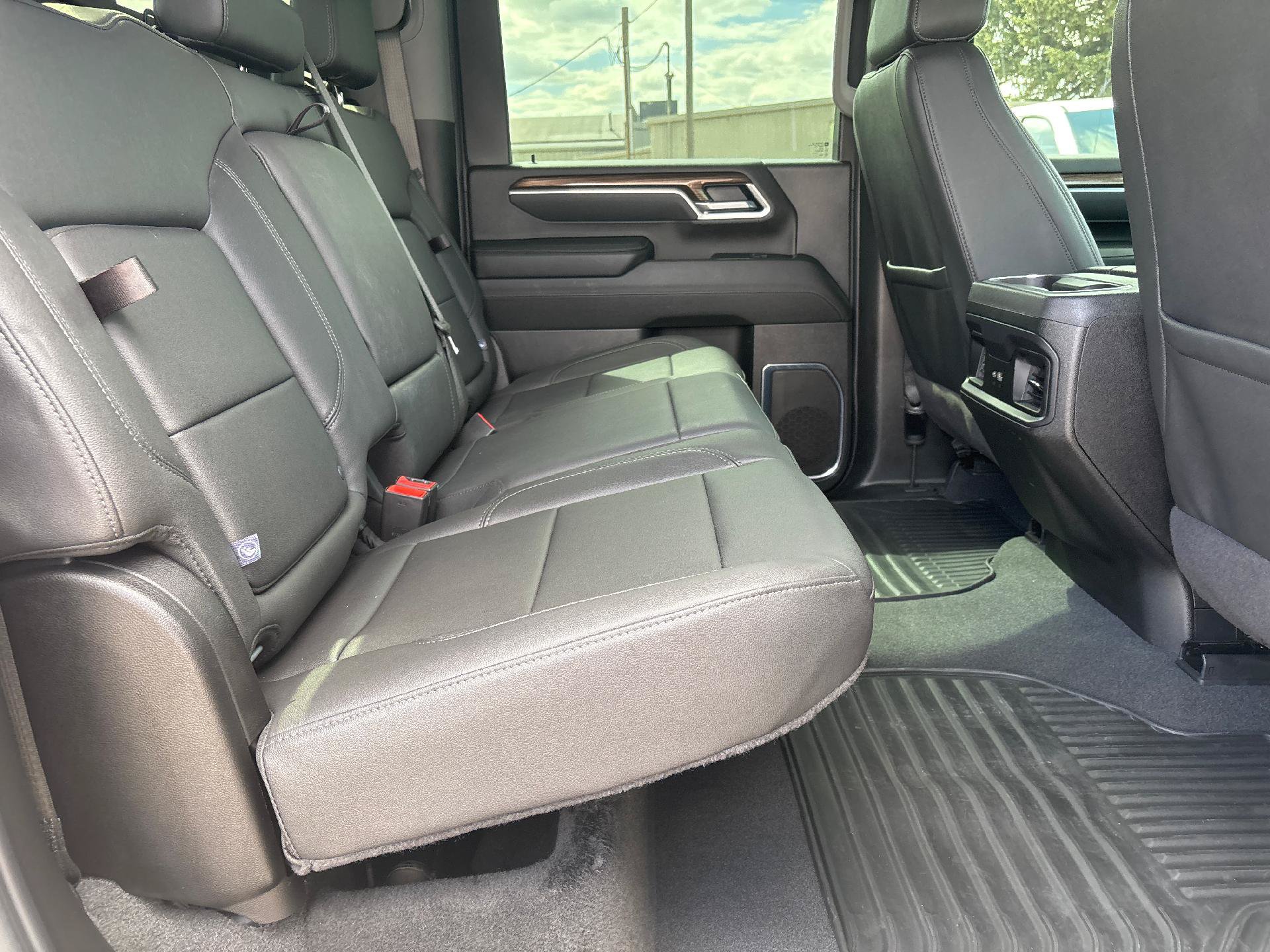 Used 2025 Chevrolet Silverado 2500 LT w/ Safety Package AWD/4WD image 34
