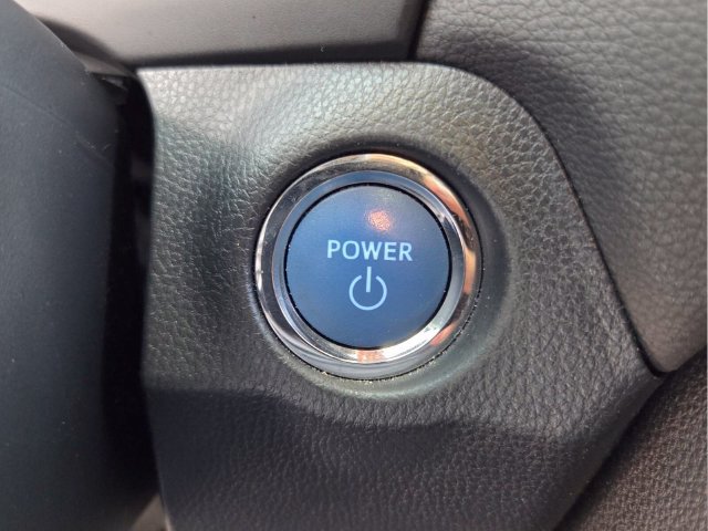Used 2021 Toyota RAV4 Limited AWD/4WD image 29