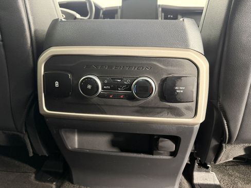 Used 2023 Ford Expedition Max Limited AWD/4WD image 15
