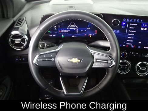 Used 2024 Chevrolet Blazer EV LT image 23