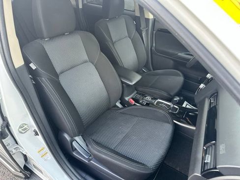 Used 2020 Mitsubishi Outlander SE AWD/4WD image 11