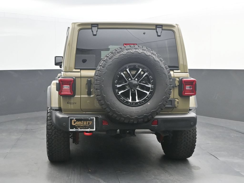 Used 2025 Jeep Wrangler Unlimited Rubicon AWD/4WD image 6