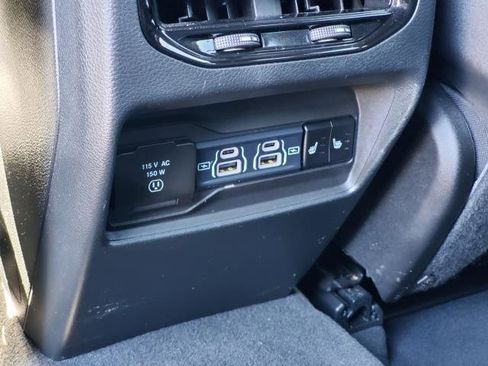 Used 2024 Jeep Grand Cherokee Limited AWD/4WD image 27