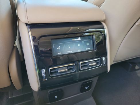 Used 2020 Lincoln Aviator Reserve w/ Equipment Group 201A image 15