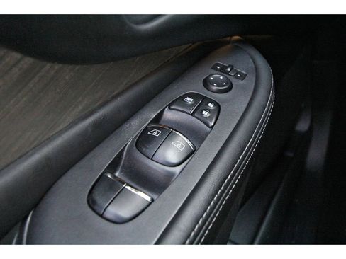 Used 2018 Nissan Murano SL w/ Cargo Package image 20