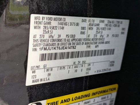 Used 2018 Ford Expedition Limited w/ Equipment Group 302A RWD image 15