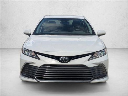 Used 2023 Toyota Camry LE w/ Convenience Package image 2