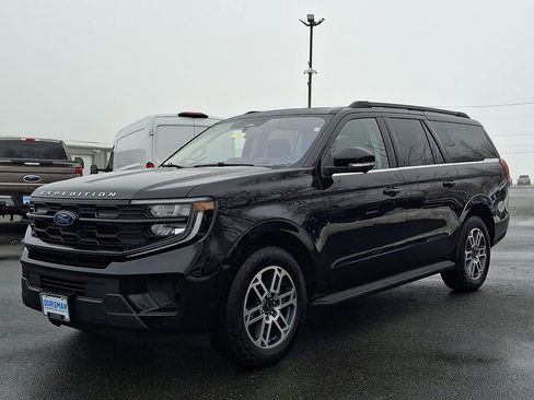 Used 2025 Ford Expedition Max Active image 3