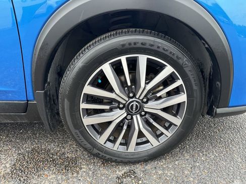 Used 2024 Nissan Kicks SV FWD image 8
