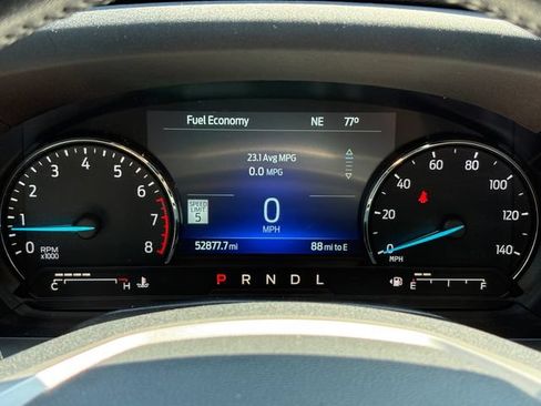 Used 2022 Ford Explorer XLT w/ Equipment Group 202A AWD/4WD image 13