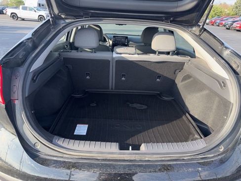Used 2022 Hyundai Ioniq SE image 8