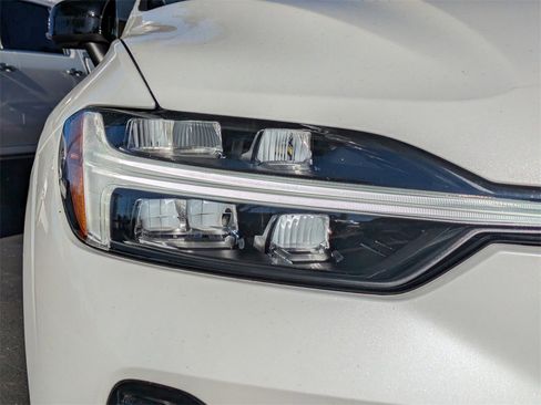 Certified 2025 Volvo XC60 T8 Core w/ Protection Package Premier image 10